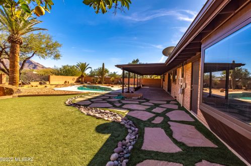 9360 Raleigh Dr, Tucson AZ 85704-3633 exterior