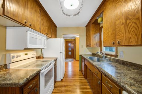 1606 Hazel St, Saint Paul MN 55119-4230 exterior