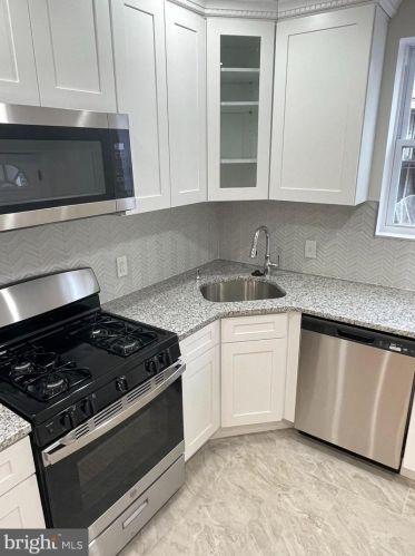 6624 18th St, Philadelphia PA  19126-2617 exterior