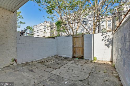 1540 Bailey St, Philadelphia PA 19121-2605 exterior