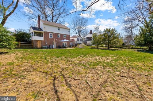 251 Primrose Ave, Lancaster PA  17601-3820 exterior