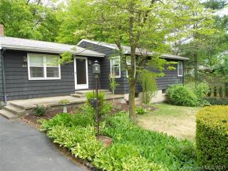 50 Hanover St, Wallingford CT  06492-1611 exterior