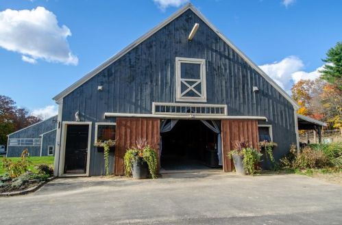 40 Dunbarton Ctr Rd, Concord NH 03304-5300 exterior