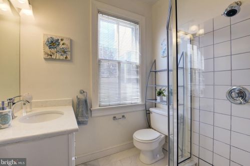 2812 27 St, Washington DC 20007-3144 exterior