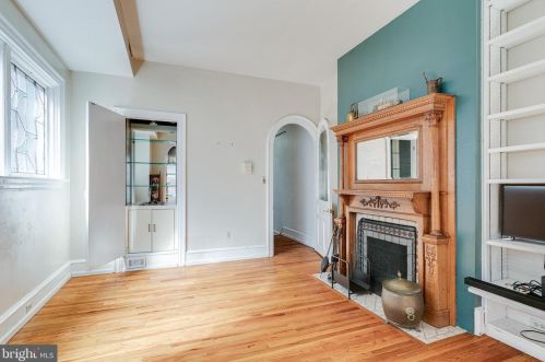 2302 Locust St, Philadelphia PA 19139-4517 exterior