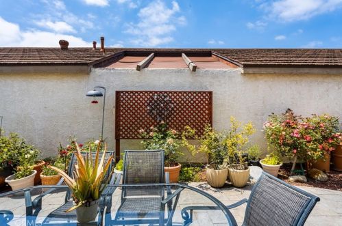 14402 Raintree Rd, Tustin CA  92780-6930 exterior