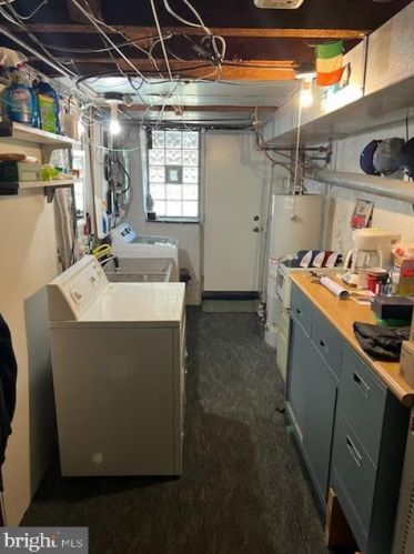 7158 Erdrick St, Philadelphia PA 19135-2602 exterior