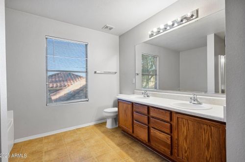 9402 Eaton Rd, Phoenix AZ  85037-4272 exterior