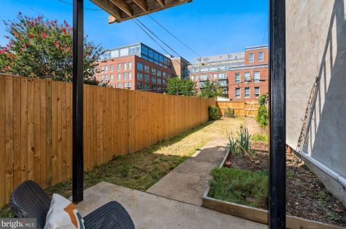 716 3 St, Washington DC 20001-2624 exterior