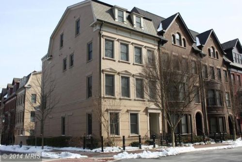 12410 Ansin Circle Dr, Rockville, MD 20854-2904