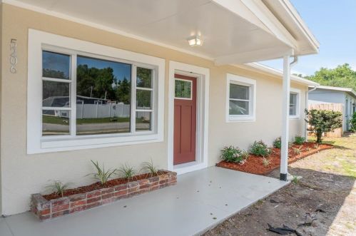 5602 Gateway Dr, Tampa FL  33615-4123 exterior