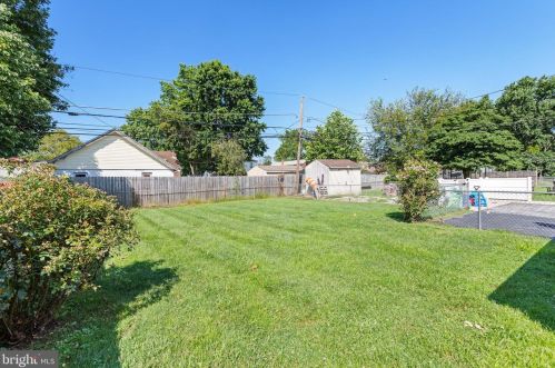 602 Glenfield Ave, Manor PA 19036-2404 exterior