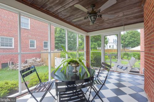 4433 1 St, Arlington VA 22204-1314 exterior