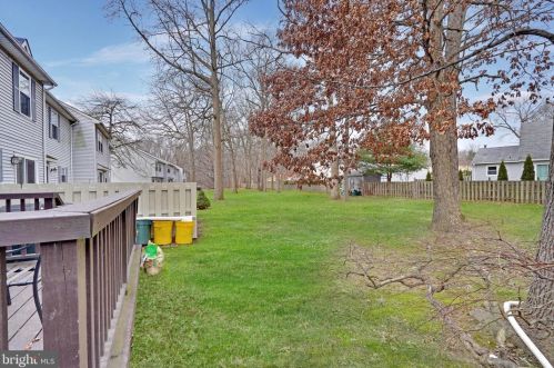 18 Stafford Ct, Trenton NJ 08690-3318 exterior