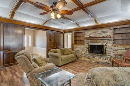 3500 Bellah Ct, Irving TX 75062-3624 exterior