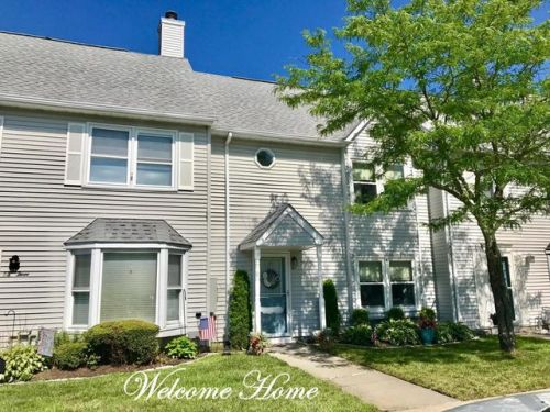 51 Colonial Ct, Jackson Twp, NJ 08527-2264