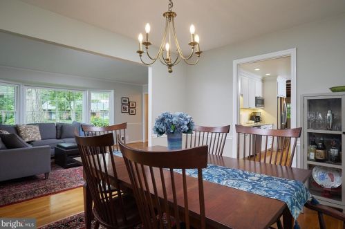 629 Goldsborough Dr, Rockville MD 20850-1905 exterior