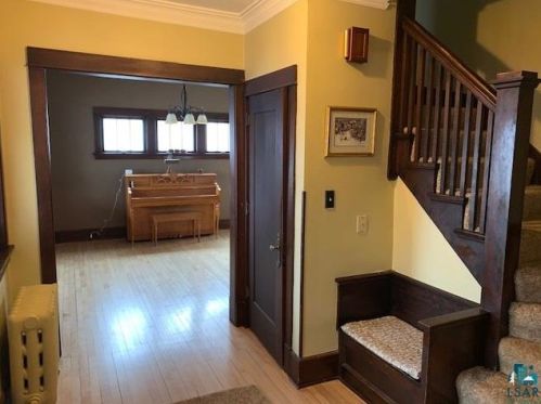 431 Leicester Ave, Duluth MN 55803-2117 exterior