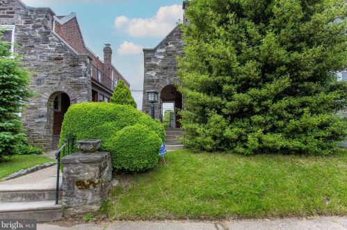 2034 Hartel Ave, Philadelphia, PA 19152-3608