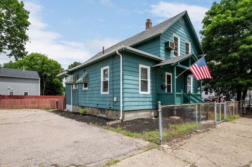 310 Estes St, Woonsocket, RI 02895-1446