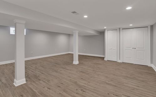 9852 Frst Ave, Chicago IL 60628-1439 exterior