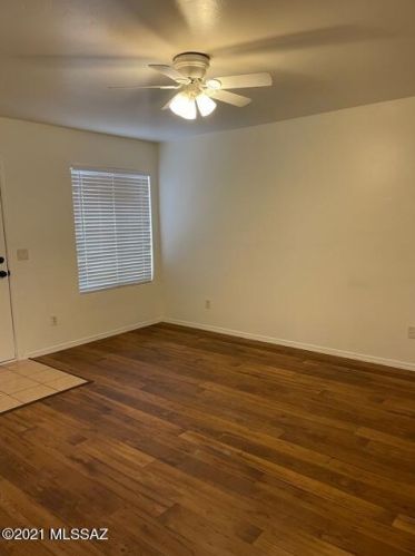 2057 Silver Meadow Pl, Tucson AZ  85745-7052 exterior