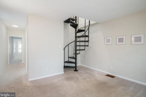 807 18 St, Philadelphia PA 19130-1502 exterior