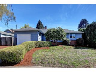 2722 45 Ave, Portland OR  97206-1616 exterior