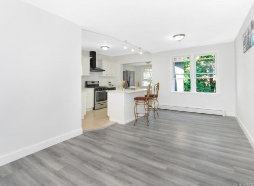 2318 Holland Ave, Bronx NY 10467-8710 exterior