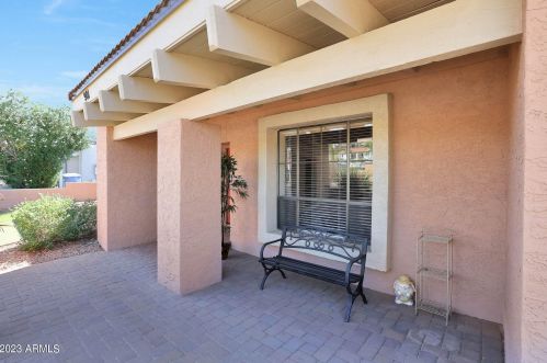 901 Beck Ln, Phoenix AZ  85022-3505 exterior
