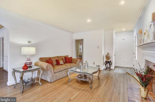 8917 Walden Rd, Silver Spring MD 20901-3530 exterior