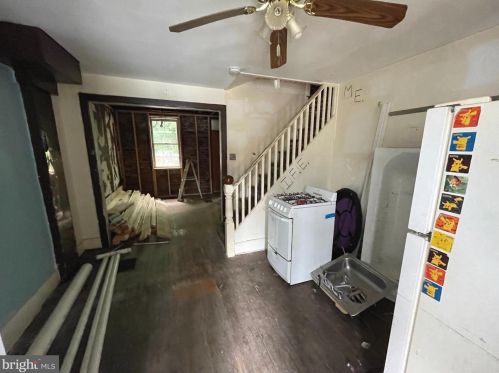 602 Keystone Ave, Darby, PA 19023-2415