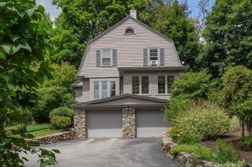 28 Westbourne Rd, Concord NH 03301-2916 exterior