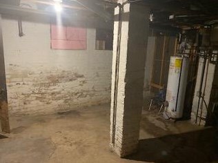 1252 45, Milwaukee WI 53210-2403 exterior