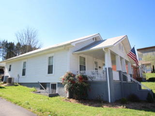 108 Bethel St, Morganton, NC 28655-3680