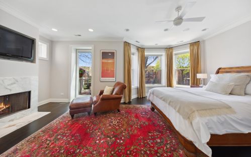 3524 Oakley Ave, Chicago IL 60609-1062 exterior