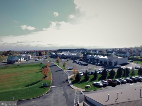 5 Meadowwood Ct, Columbus NJ 08022-1026 exterior