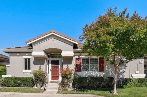 279 Marsalla Dr, Folsom, CA 95630-7201