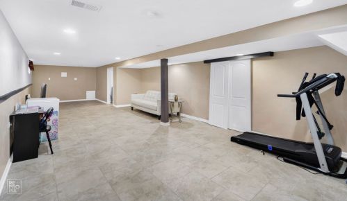 9834 Frst Ave, Chicago IL 60628-1437 exterior