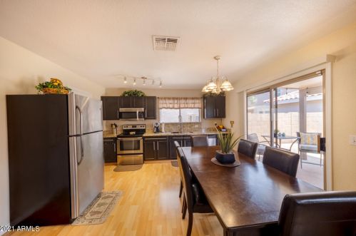 650 Woodsman Pl, Chandler, AZ 85286-1345