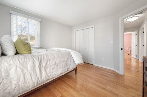 32 Hall Pl, Quincy MA 02169-4025 exterior