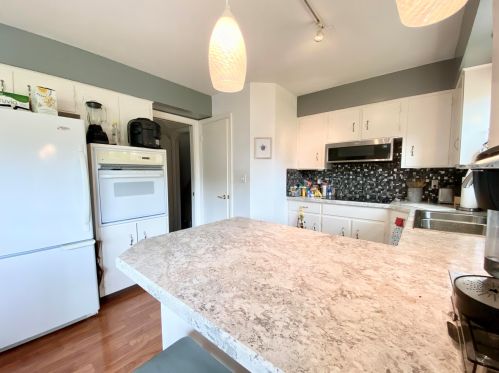 1700 Adams St, Grand Rapids MI 49506-3908 exterior