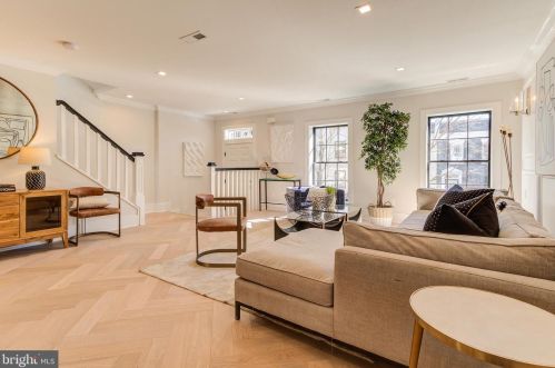 3025 Dent Pl, Washington DC 20007-2916 exterior