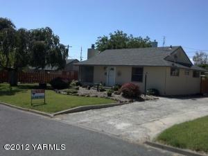 1014 36 Ave, Yakima WA  98902-4811 exterior