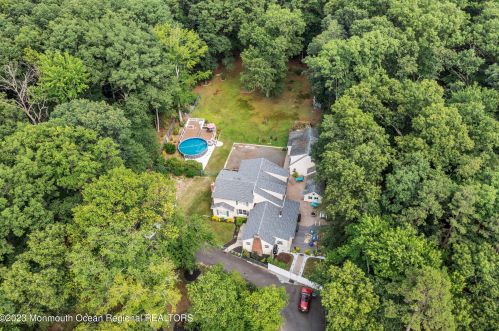 129 Jackson Mills Rd, East Freehold NJ  07728-8522 exterior