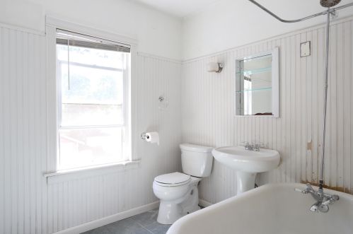 1254 College Ave, Grand Rapids MI 49505-5175 exterior