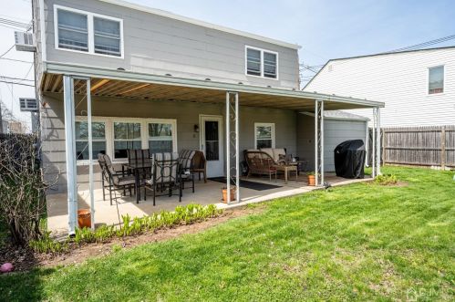 134 Brown Ave, Iselin NJ 08830-2502 exterior