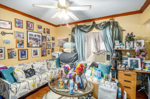 6441 Claremont Ave, Chicago IL 60645-5448 exterior