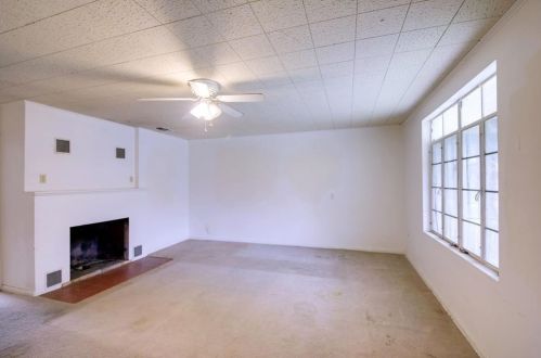 1300 August Dr, Austin TX 78753-2909 exterior