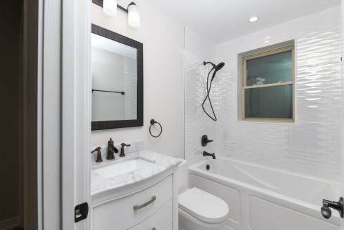 7810 Cressett Dr, Chicago IL  60707-1344 exterior